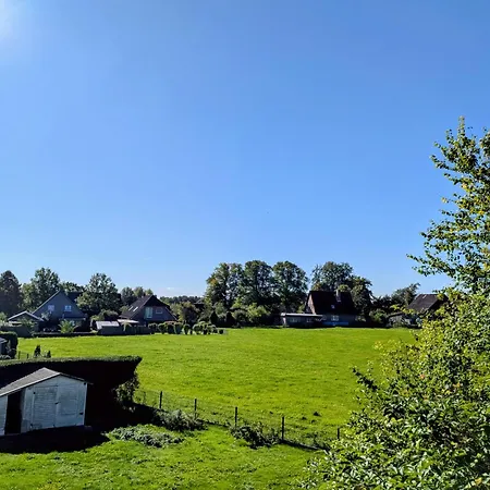 Apartamento Helle Voll Ausgestattete 2 Zi Whg Im Grünen Labenz